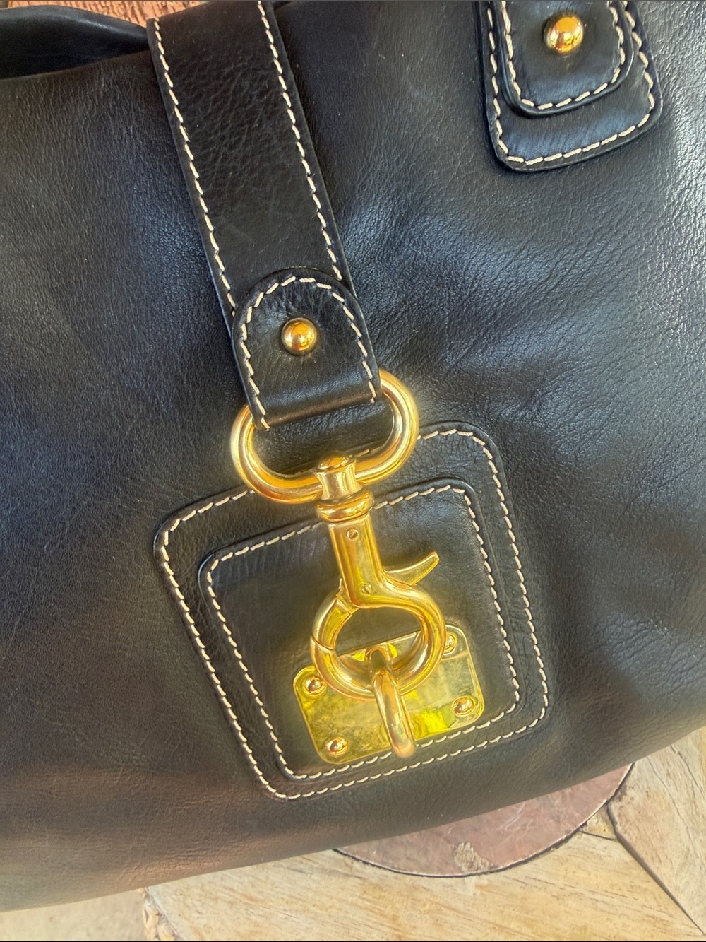 🖤Classic lovely Marc Jacobs satchel Black Leather Tote Bag with Gold Hardware🖤 - Picture 8 of 17